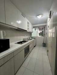 1 Canberra (D27), Condominium #580799021